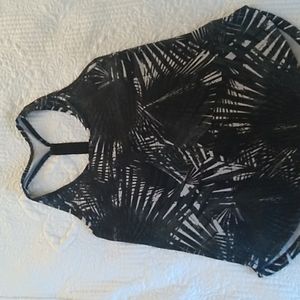 🏃‍♀️ Old Navy Active Top Size S/P 💪